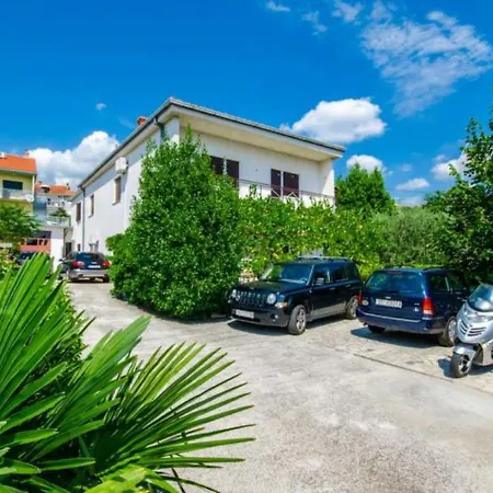 Sobe Frano I Lovro 1 - Hr-10373-01 By Interhome Crikvenica